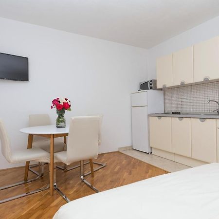 Skiljini Dvori - Apartman Makarska Extérieur photo
