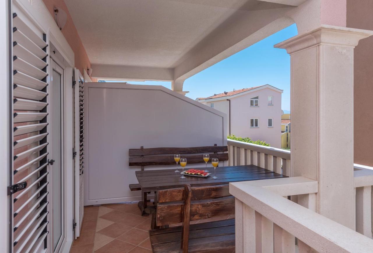Skiljini Dvori - Apartman Makarska Extérieur photo
